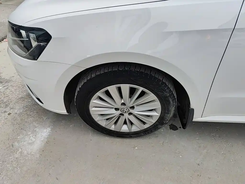 Фото 23 - Volkswagen Lavida