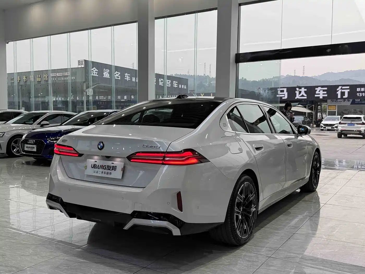 BMW 5-SERIES
