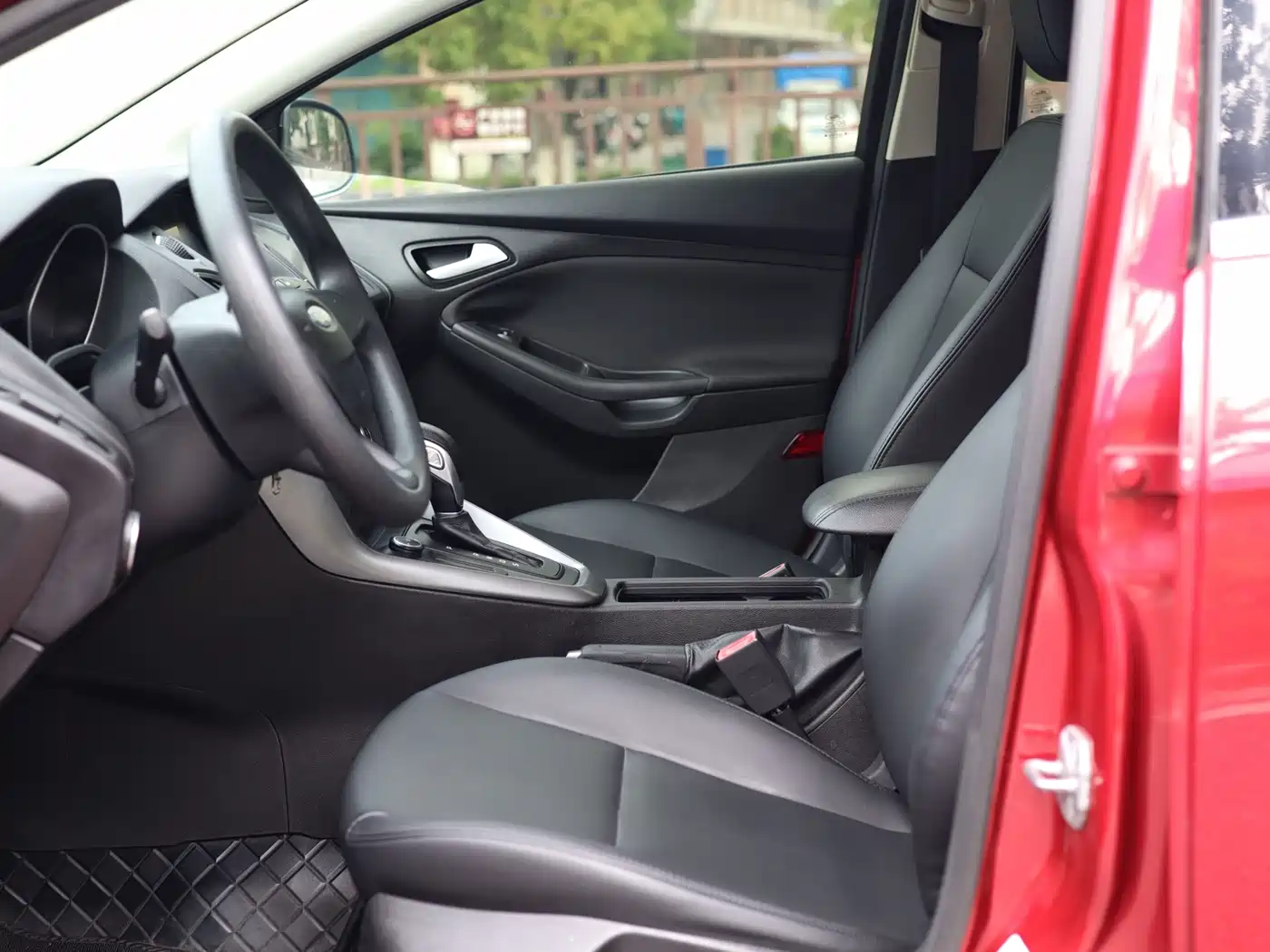 Ford Focus 2018 2018 Hatchback Classic 1.6L Automatic Comfort Smart Edition