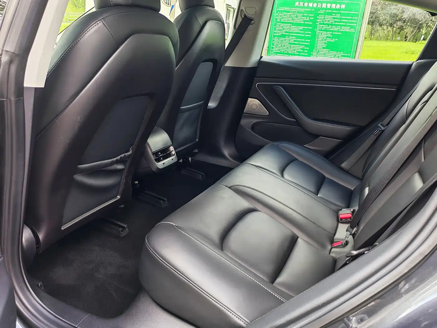 Photo 5 - Tesla Model 3 (Import)
