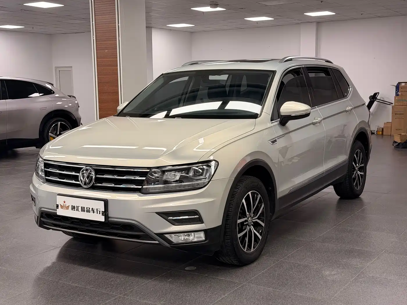 Volkswagen Tiguan L 2018 330TSI Automatic 2WD Luxury Edition