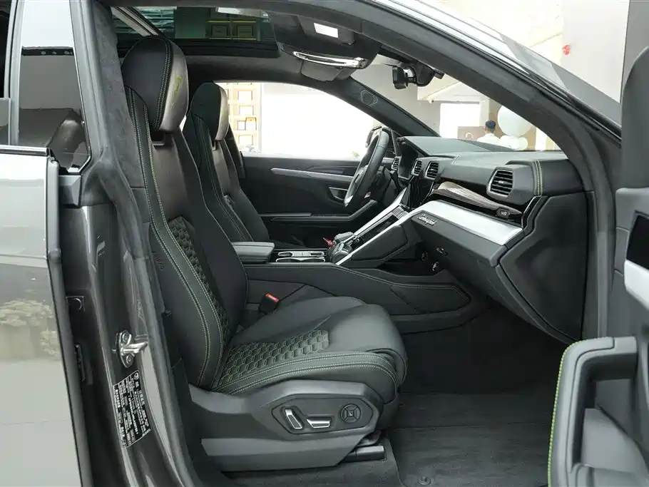 Lamborghini Urus 2023 4.0T V8 S фото 10