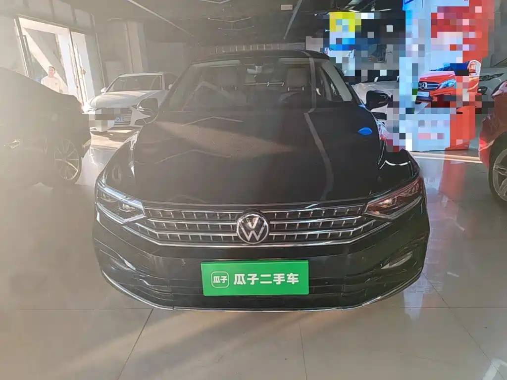 Photo 3 - Volkswagen Magotan