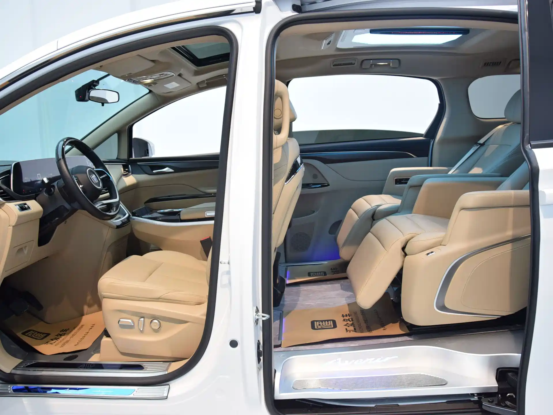 Фото 20 - Buick GL8