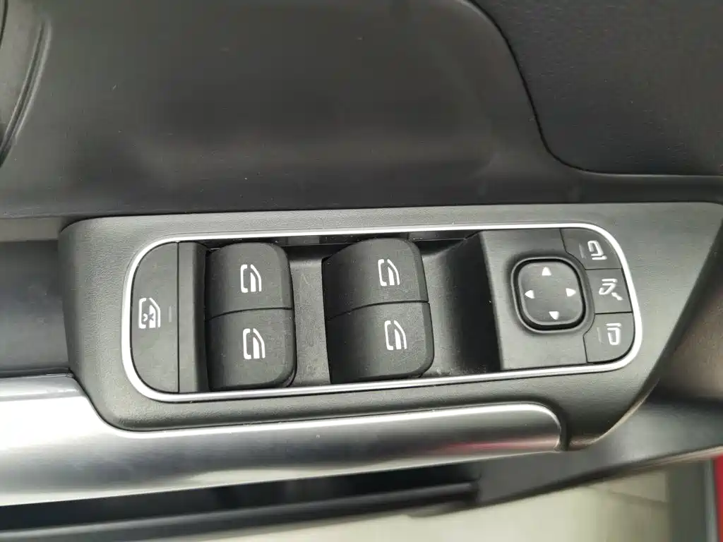 Mercedes-Benz GLA, миниатюра 9