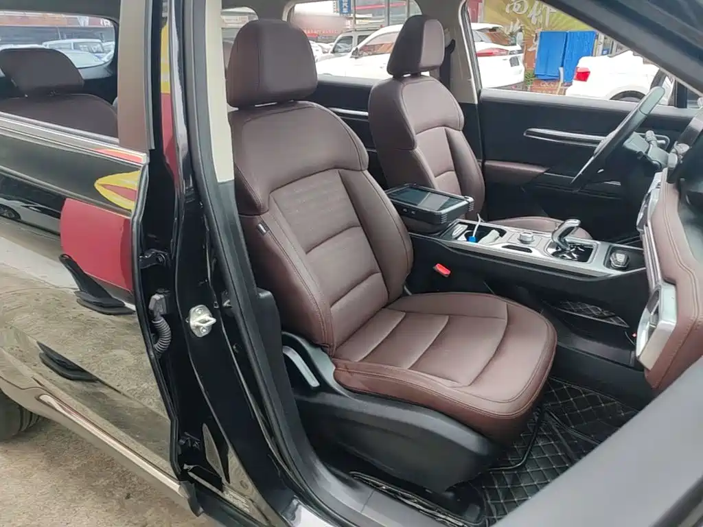 Geely Okavango 2022 2022 1.8TD Automatic Premium 7-Seater