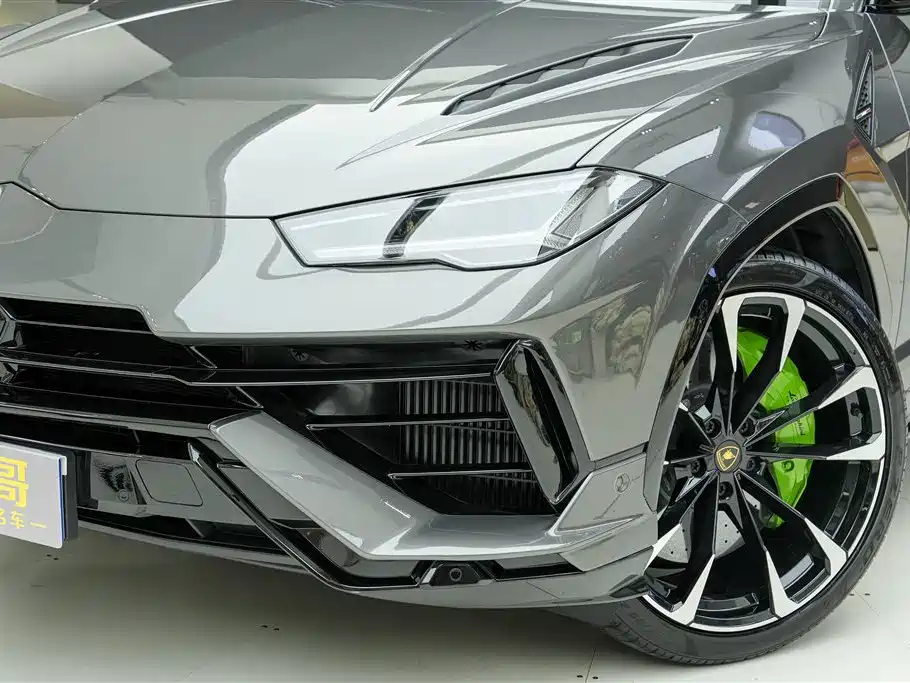 Lamborghini Urus 2023 4.0T V8 S фото 23