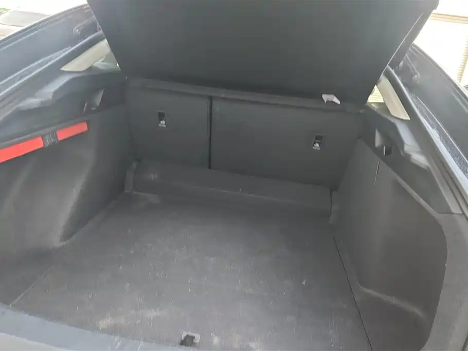 VOLKSWAGEN ID.7 VIZZION