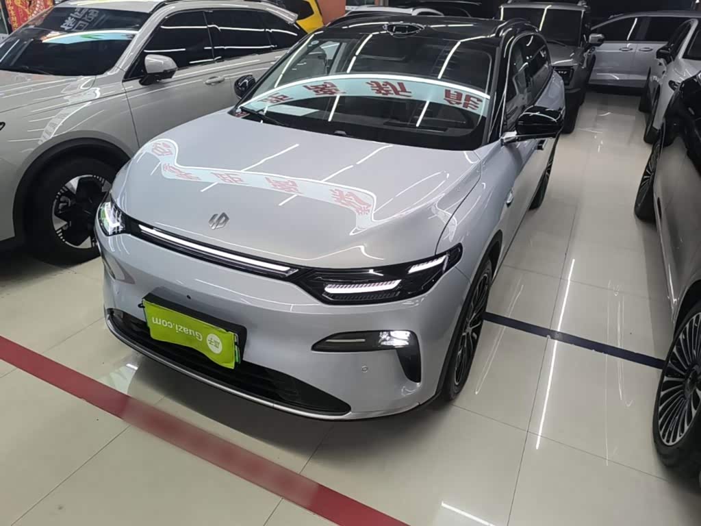 Leapmotor C11