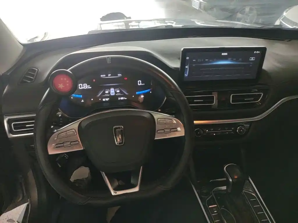 Besturn T33 2019 2019 1.6L Automatic Luxury China VI