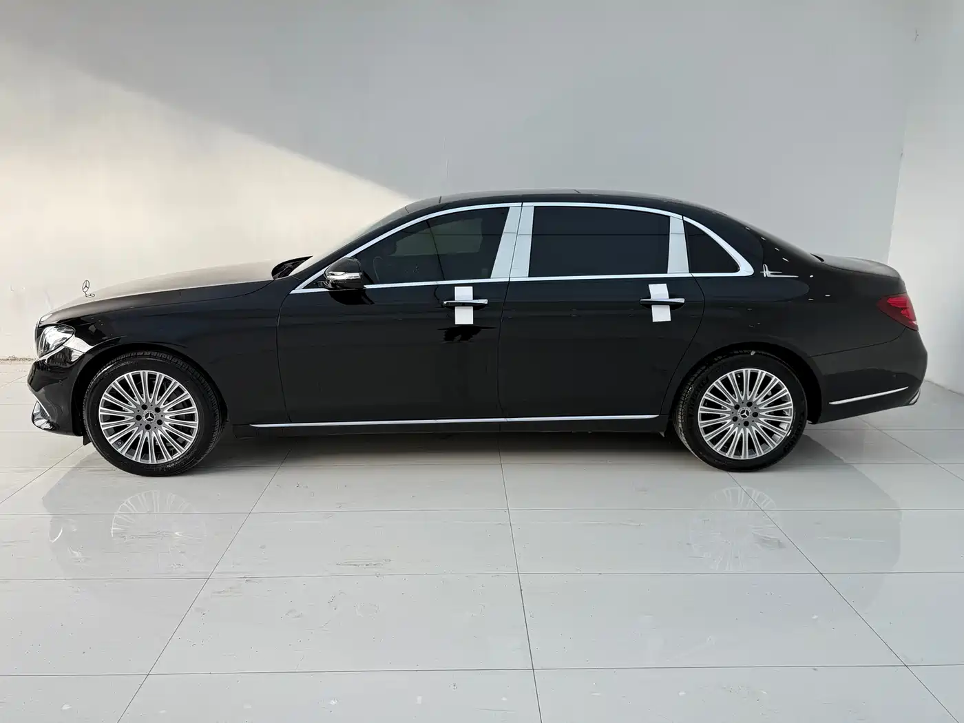 Mercedes-Benz E-Class 2020 E 300 L Fashion фото 4