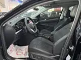 Photo 4 - Volkswagen Passat