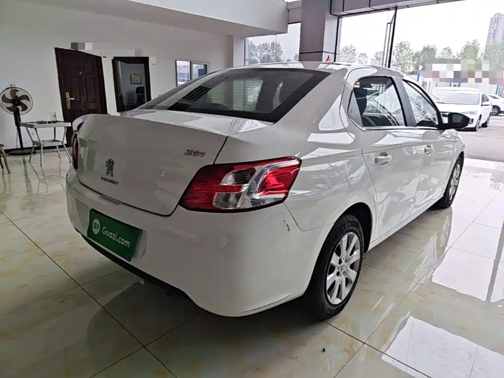 Peugeot 301 2017 2016 1.6L Auto Comfort Edition