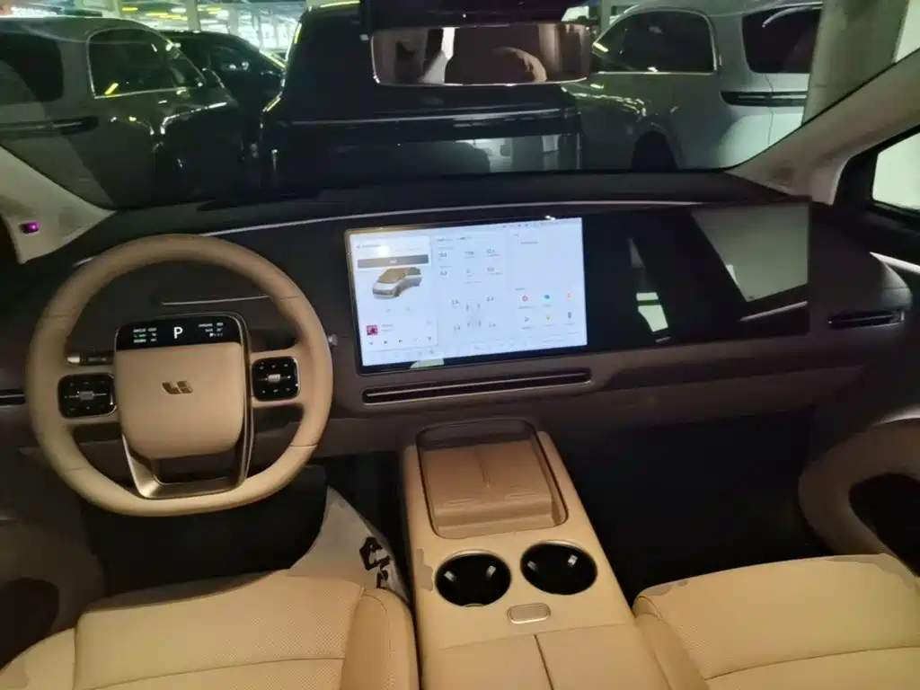 Li Auto Li i8 2026 2025 Standard Edition