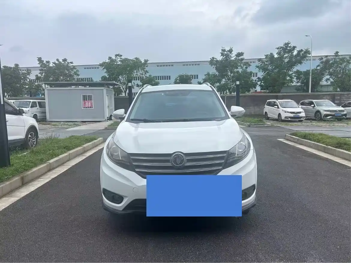 Dongfeng Fengguang Fengguang 580 2017 2017 1.5T CVT Comfort Version