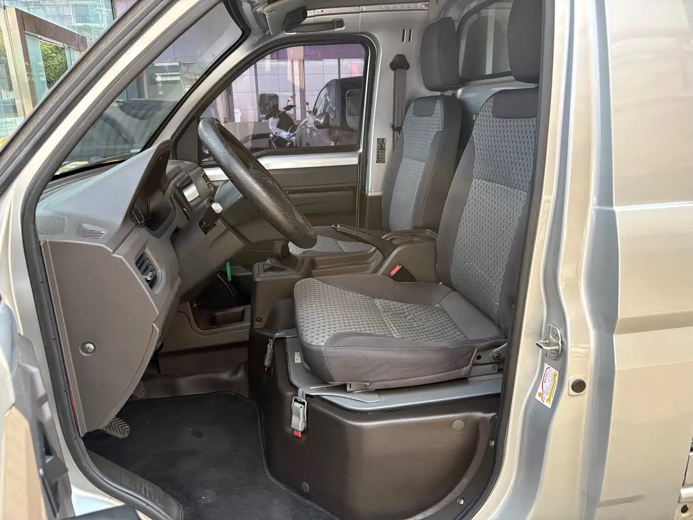 Wuling Motors Wuling Rongguang New Truck 2023 2023 2.0L Single Row Extended Basic LJM20B