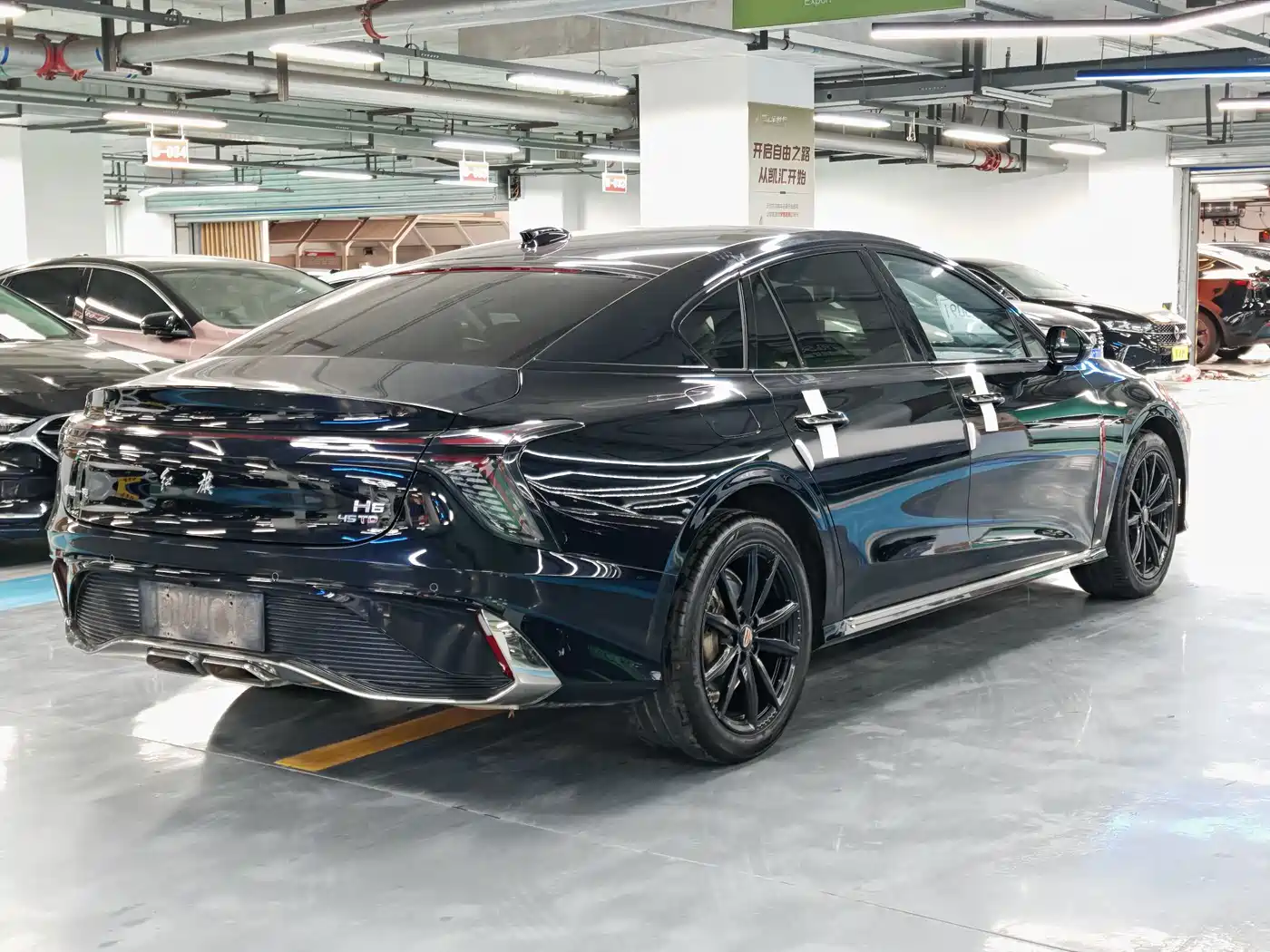 Hongqi H6 2024 Model 2.0T Leisure Edition фото 13