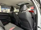 Фото 8 - Geely Vision X3