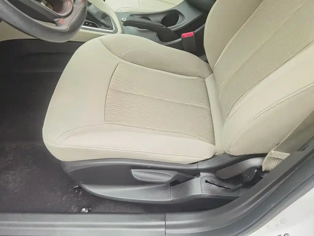 Фото 20 - Buick Excelle