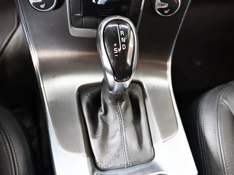 Volvo V60 2014 2014 T5 Zhiyi Edition