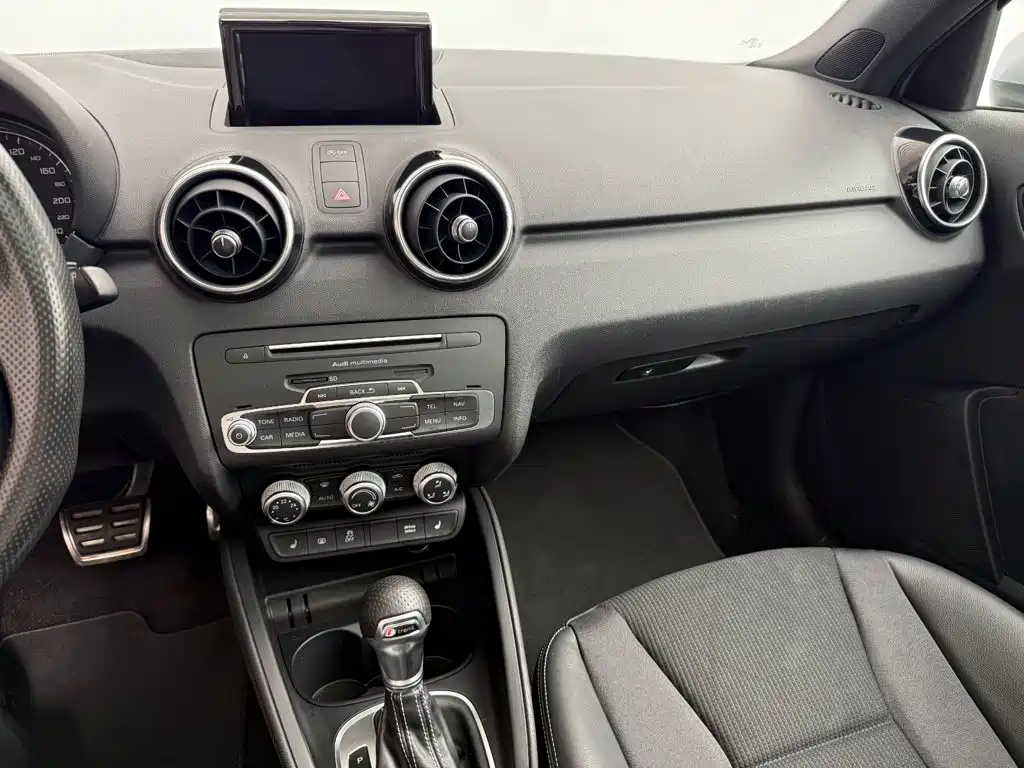 Audi A1 2018 2018 30 TFSI Limited Collector's Edition