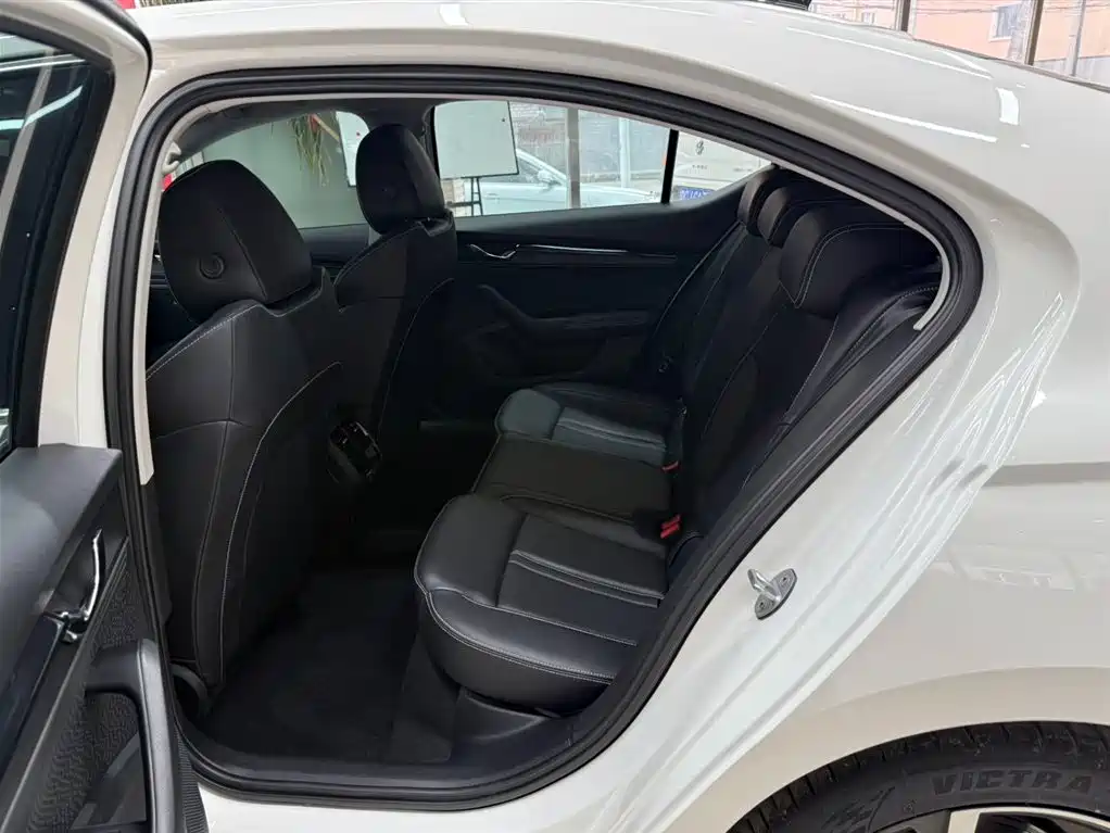 Škoda Octavia 2022 PRO TSI280 Premium Edition фото 7