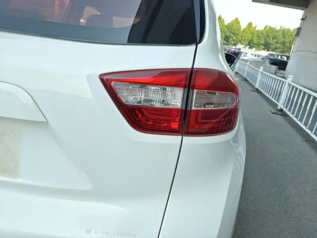 Changan CS15 2018 2016 1.5L Manual Fashion