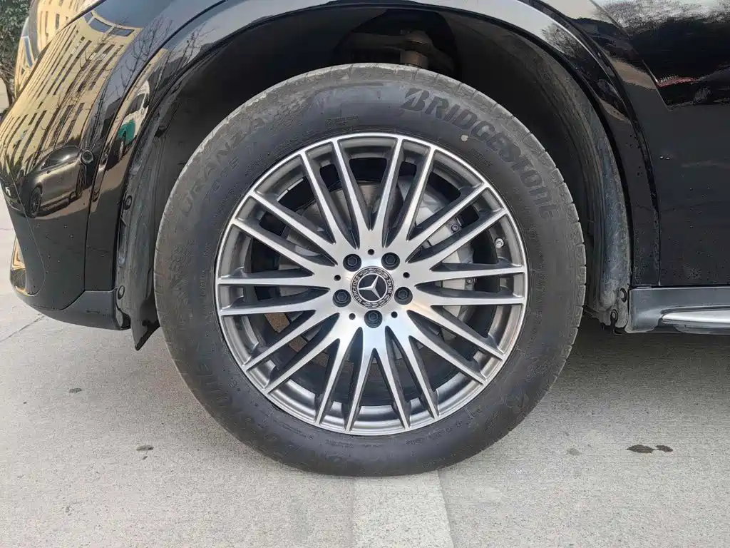 Фото 24 - Mercedes-Benz GLC