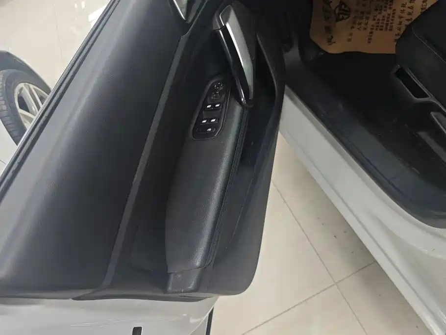 Peugeot 308 2020 2019 230THP Automatic Luxury Edition China VI