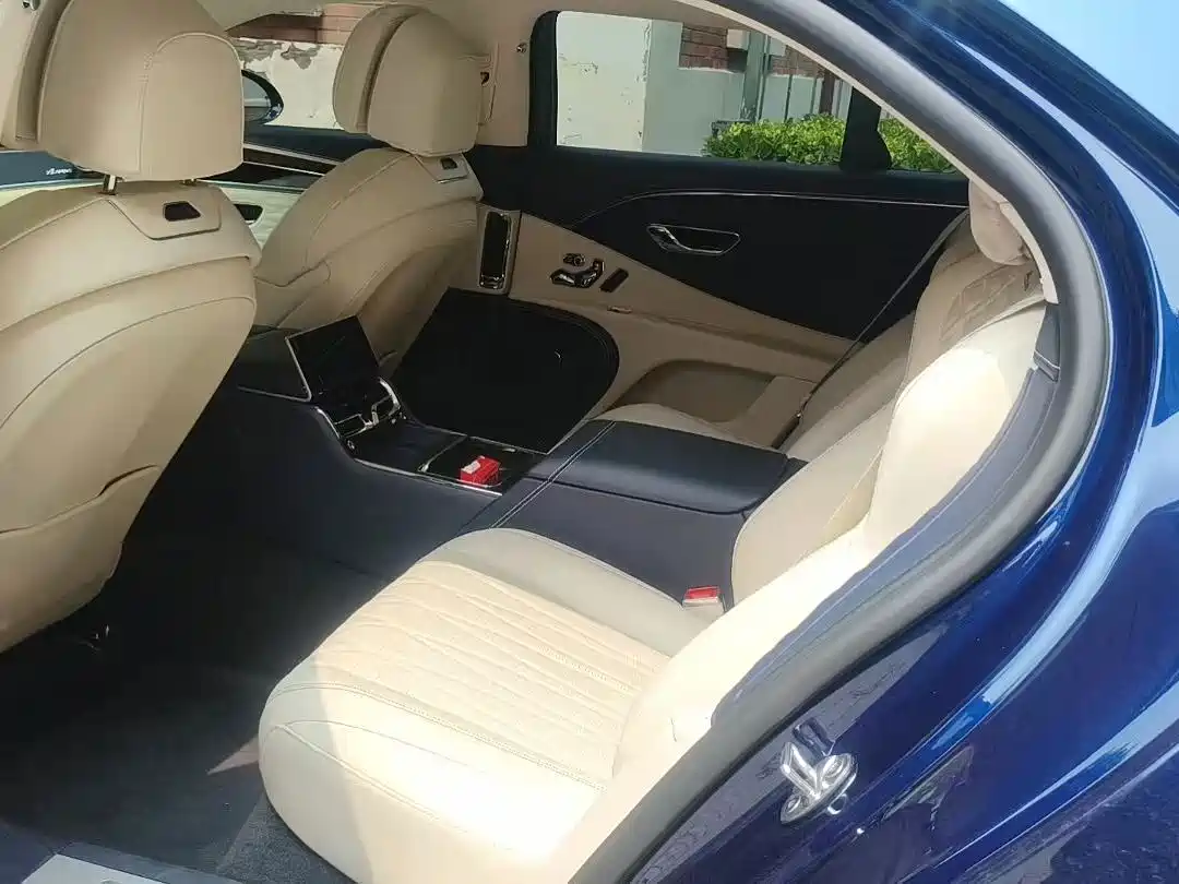 Bentley Flying Spur 2024 2024 4.0T V8 Elegance Edition