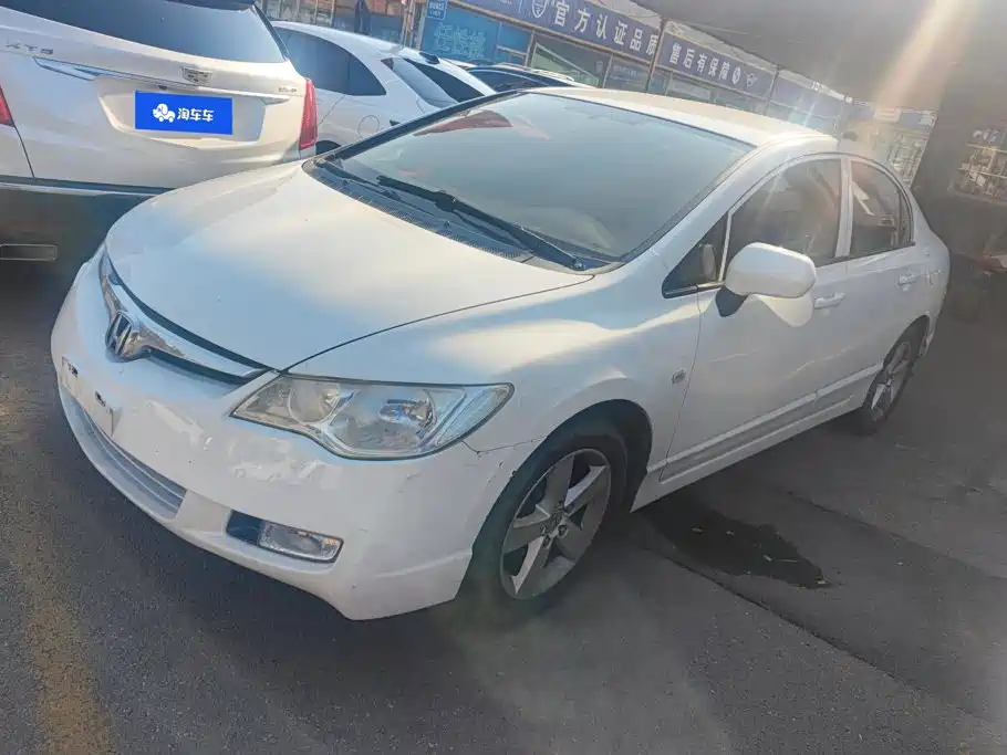 CIIMO CIIMO 2014 2012 1.8L Automatic