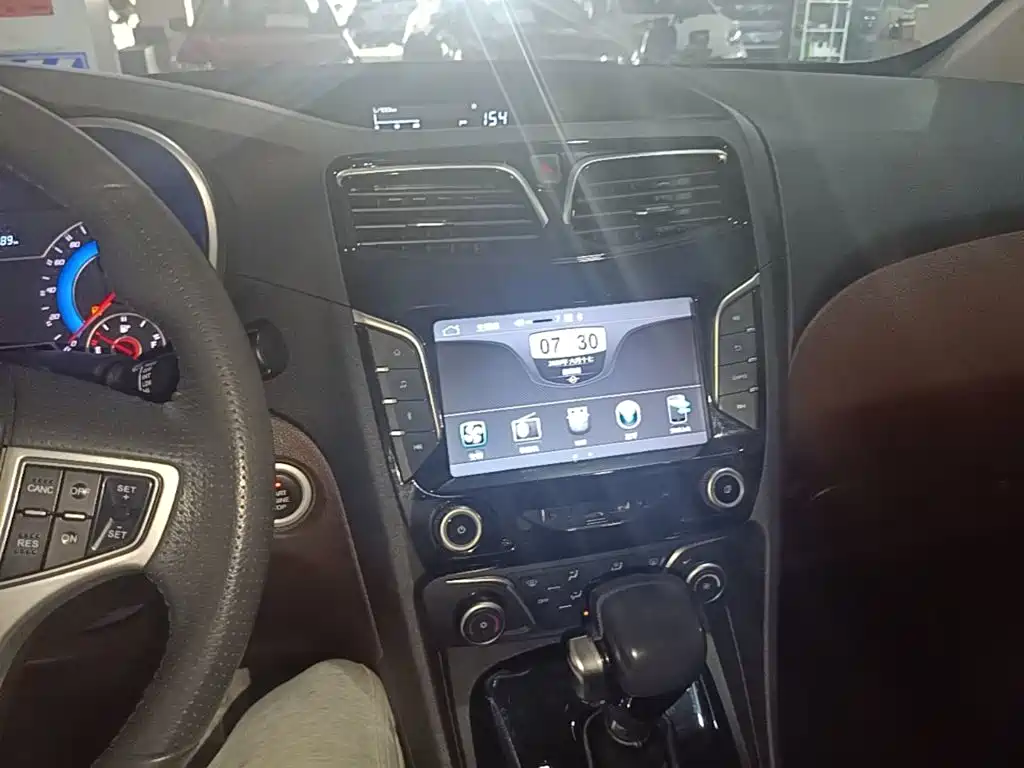 Haima V70 2016 2016 1.5T Auto Comfort·Smooth 6-Seater