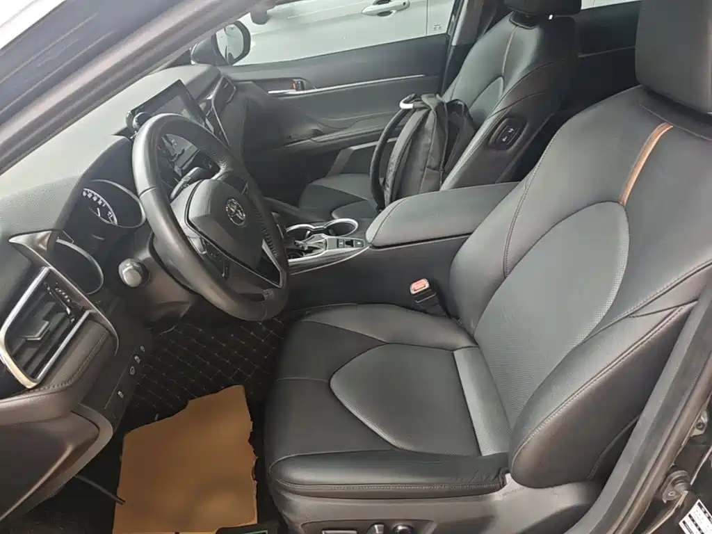 Toyota Camry 2023 2022 2.0GVP Leading Edition