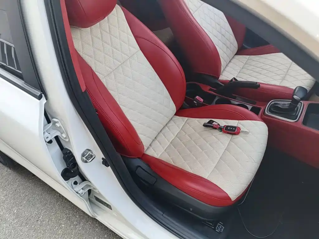 Kia K2 2017 2017 Sedan 1.4L AT GLS