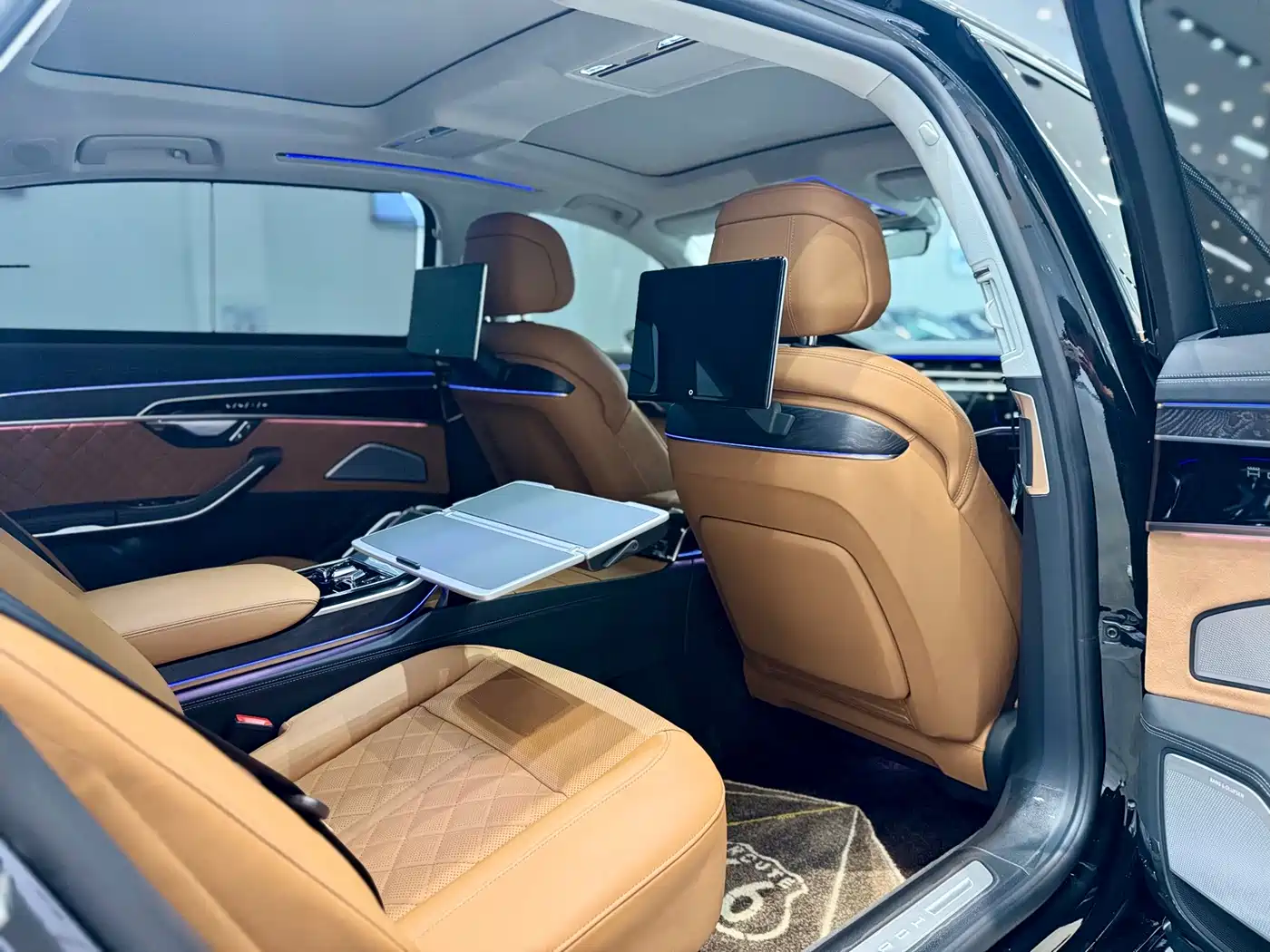 Audi A8 2026 2025 A8L Horch Founder Edition 55TFSI