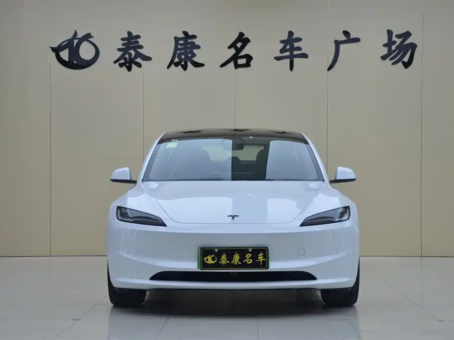 Tesla Model 3 2026 2025 Model Year Facelift Rear-Wheel Drive