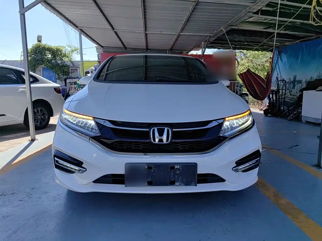 Фото 3 - Honda Jade