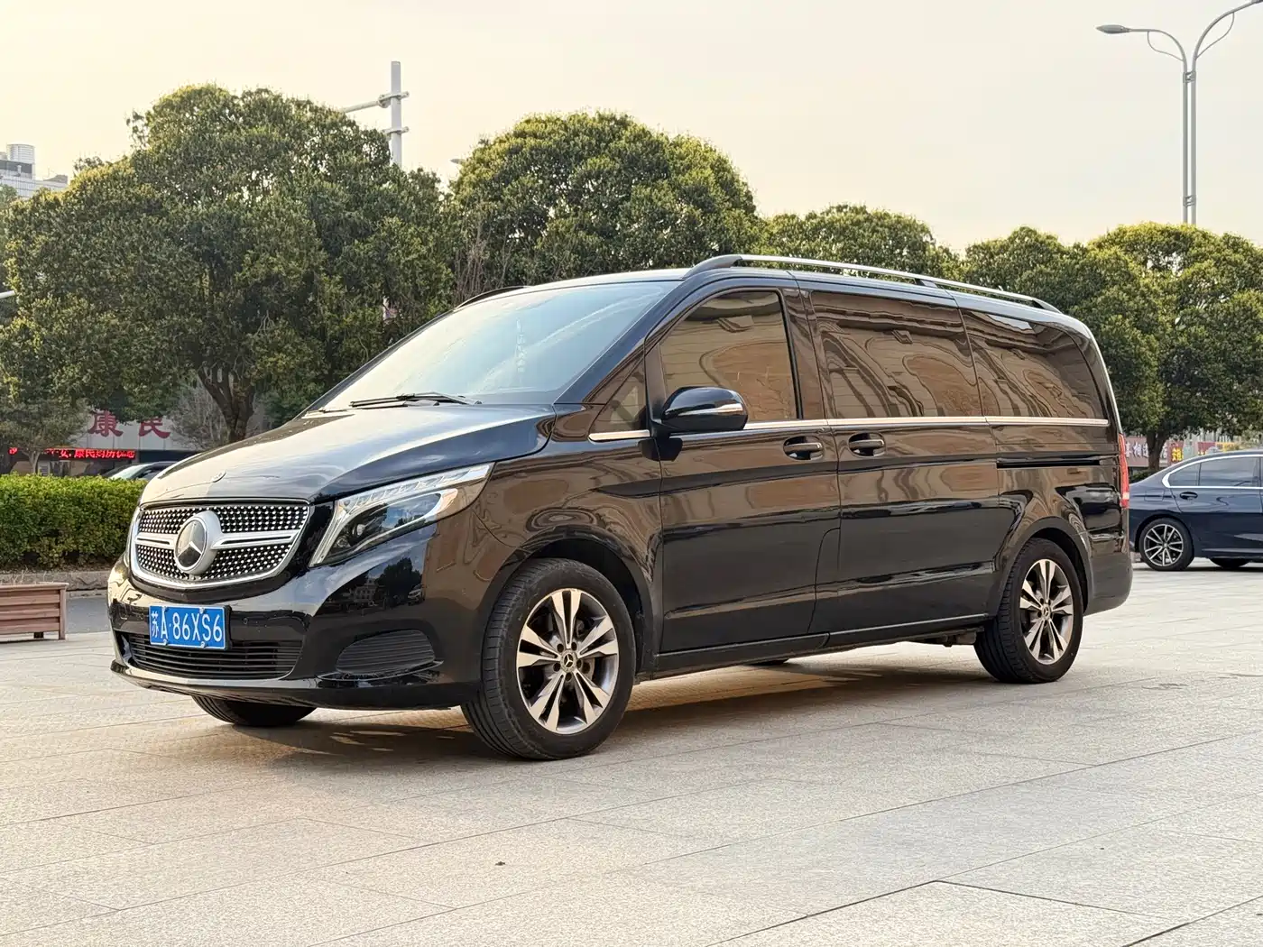 Mercedes-Benz V-Class 2018 V 260 AMG Sport Edition China VI
