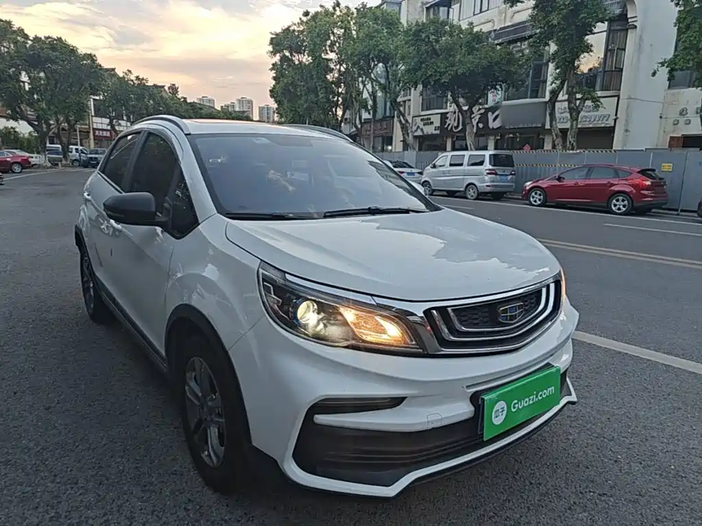 Photo 4 - Geely Vision X3
