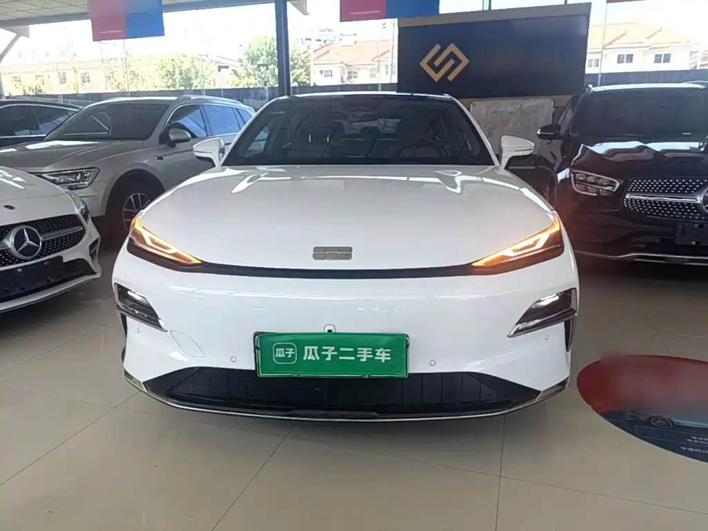 Geely Galaxy Galaxy Xingyao 8 2025 2025 130km EM-P Explorer Edition