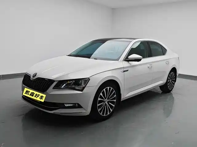 Škoda Superb 2018 TSI330 DSG Comfort Edition China V