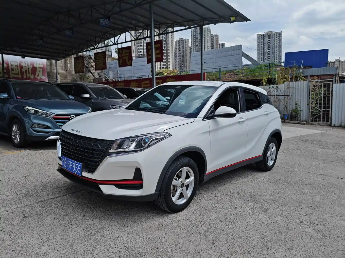 Dongfeng Fengguang Fengon 500 2022 2021 1.5L CVT Comfort
