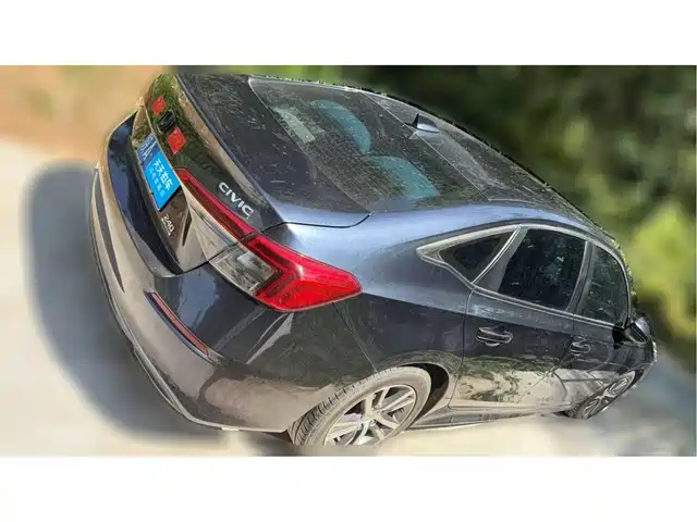 Honda Civic 2022 240TURBO CVT Sport Edition — фото 2
