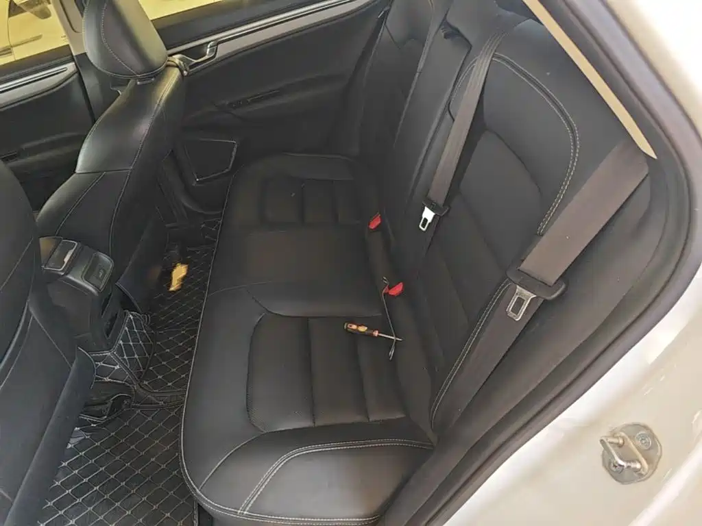 Geely Emgrand GL 2017 2017 1.3T Manual Elite