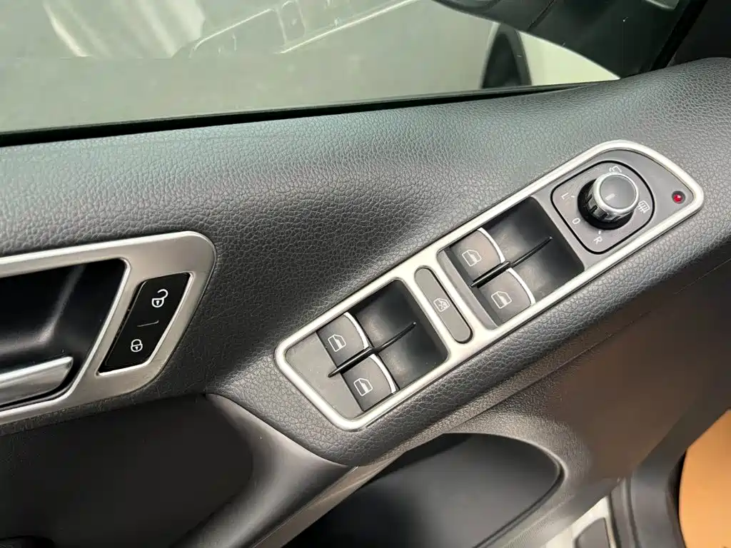 Volkswagen Tiguan 2012 2012 1.8TSI Automatic 2WD Trend Edition