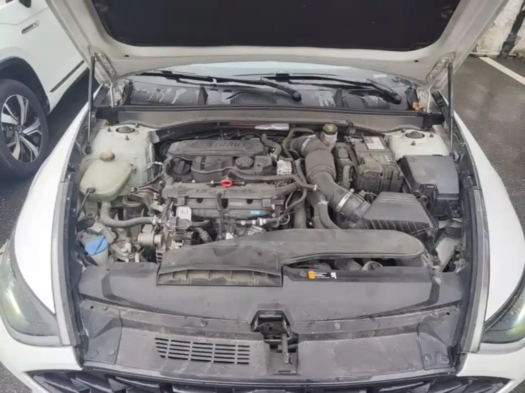 Фото 20 - Hyundai Sonata