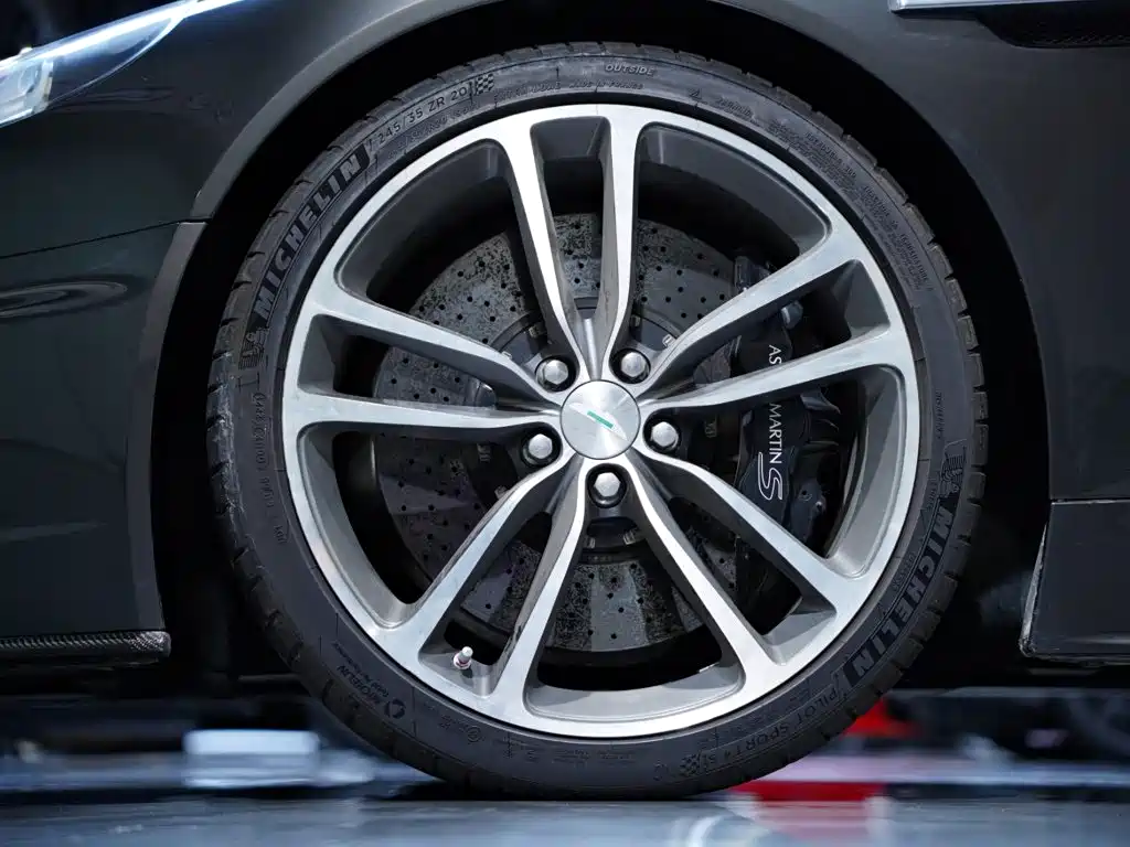 Aston Martin DBS 2010 2009 6.0 Touchtronic Coupe