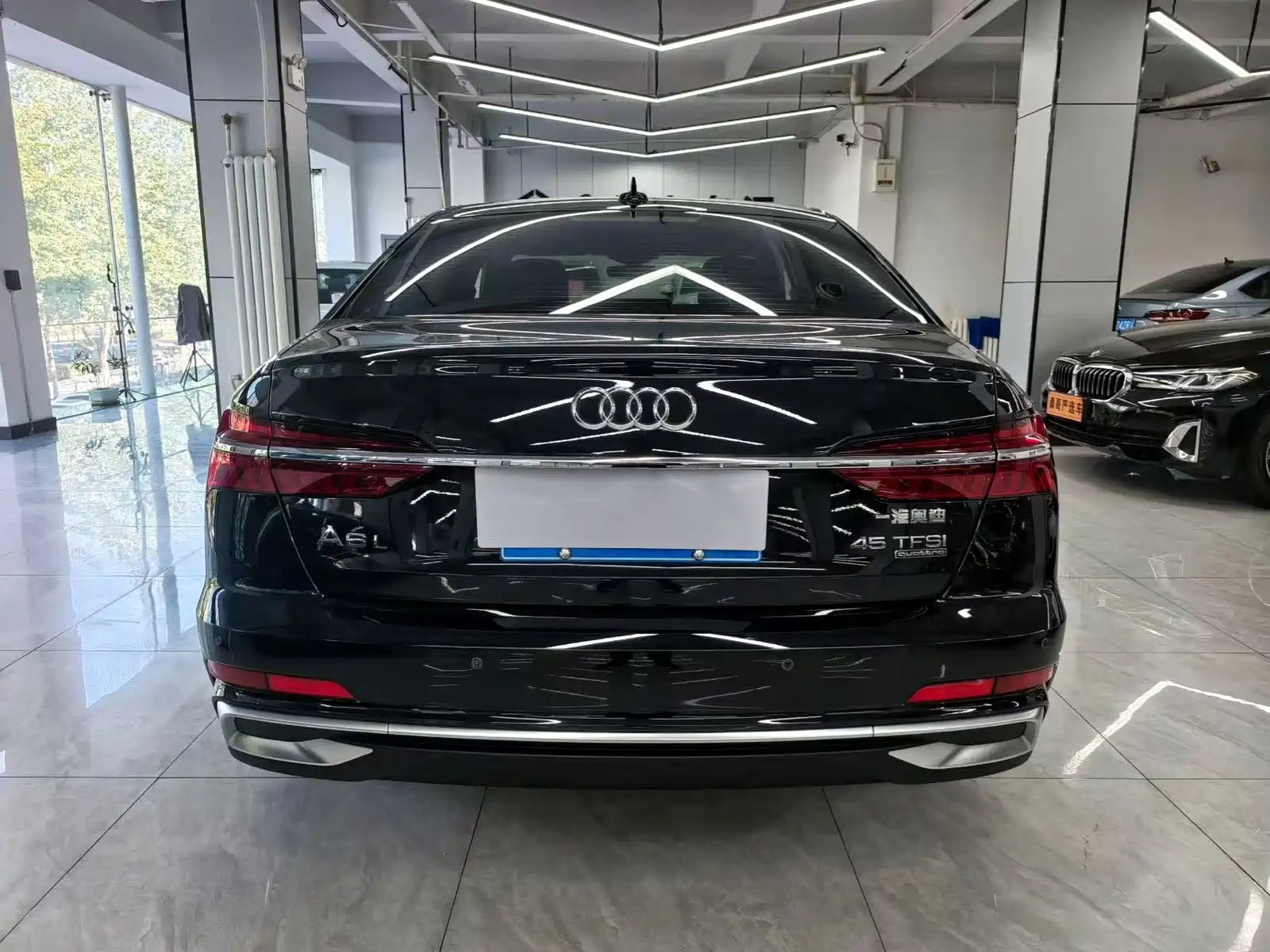 Photo 9 - Audi A6L