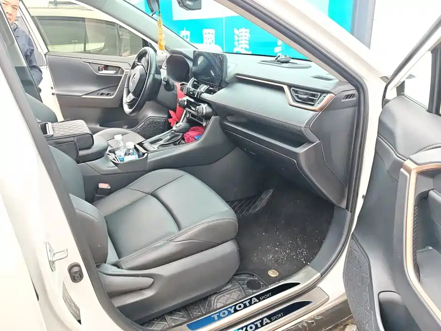 Toyota Wildlander 2025 2024 2.0L CVT 2WD Urban Edition