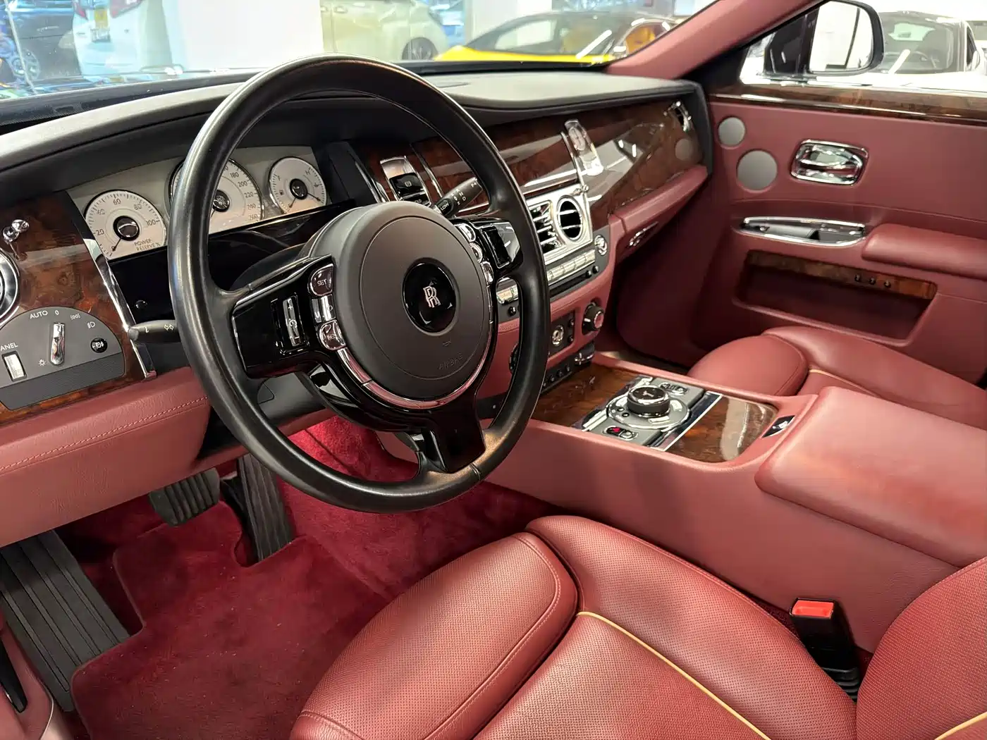 Фото 4 - Rolls-Royce Ghost